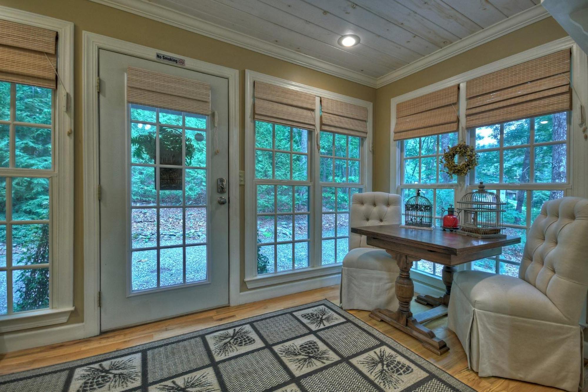 Southern Living Cottage Cozy Up By The Fire Relax On The Porch And Enjoy Peaceful Surroundings Blue Ridge Luaran gambar