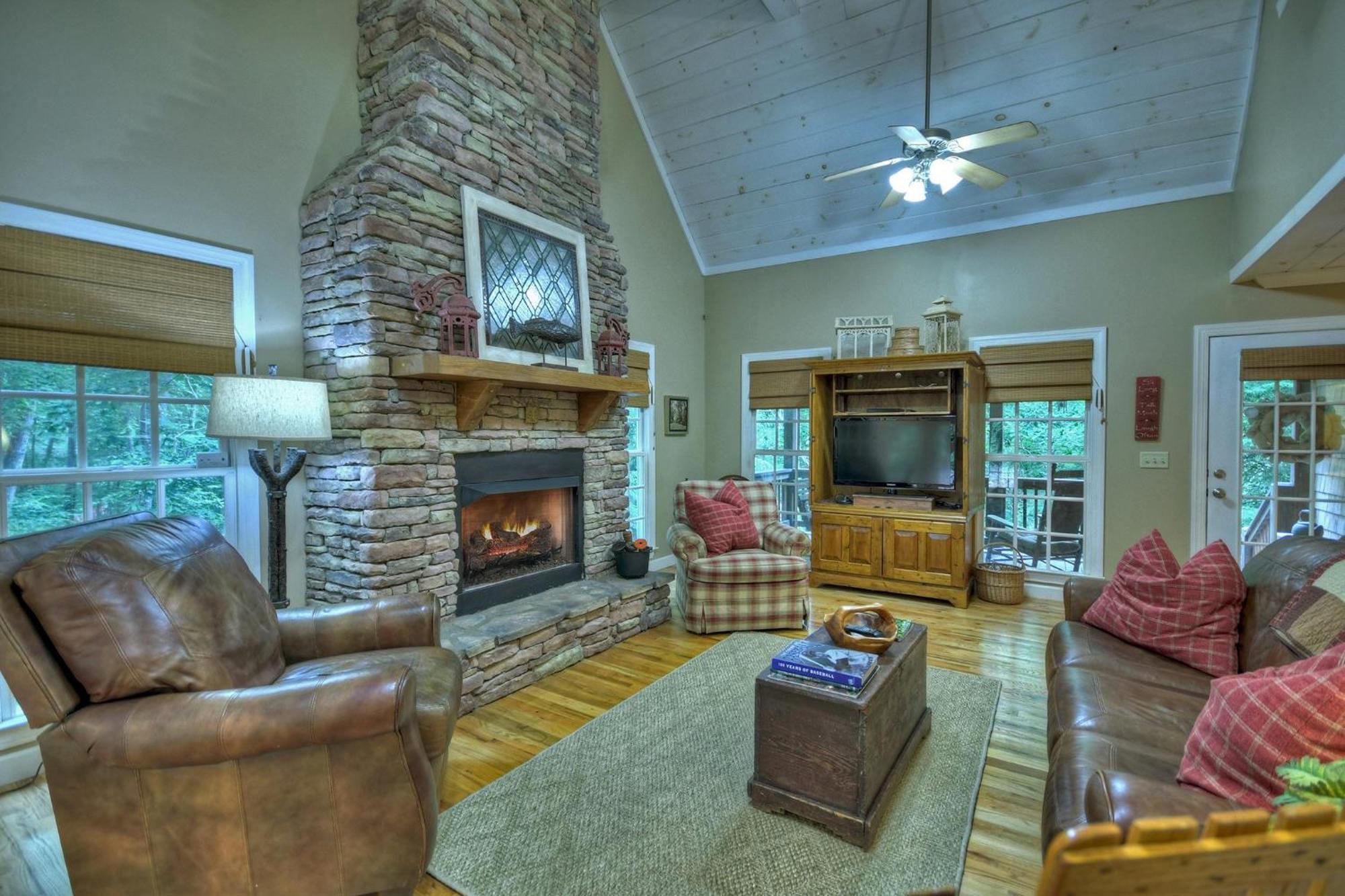 Southern Living Cottage Cozy Up By The Fire Relax On The Porch And Enjoy Peaceful Surroundings Blue Ridge Luaran gambar