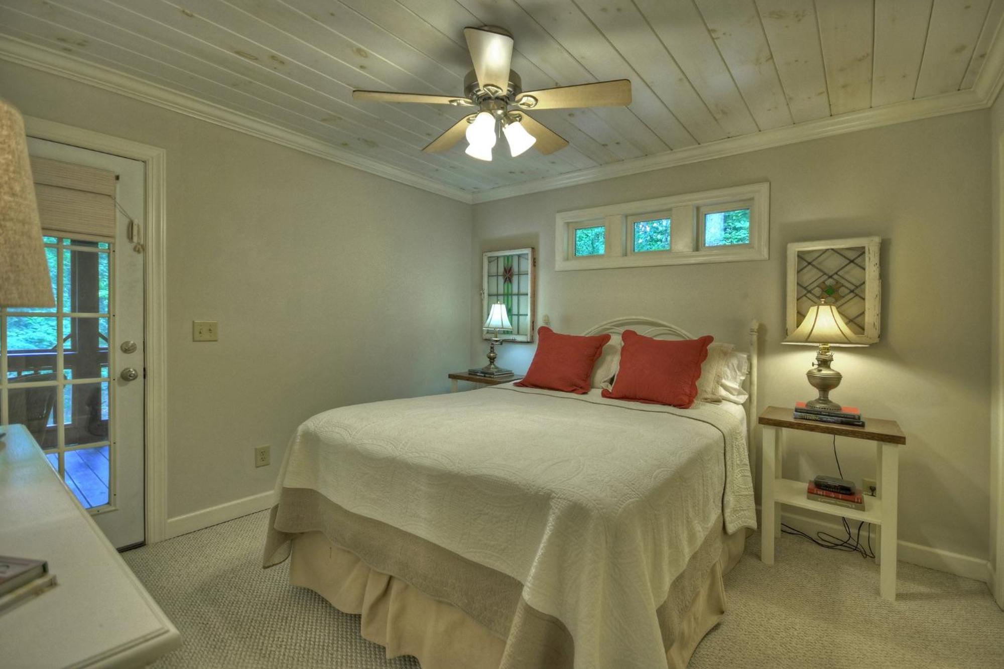 Southern Living Cottage Cozy Up By The Fire Relax On The Porch And Enjoy Peaceful Surroundings Blue Ridge Luaran gambar